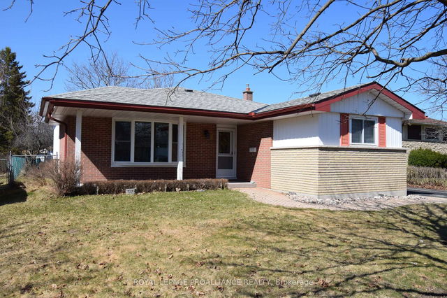 8 Walden Circle