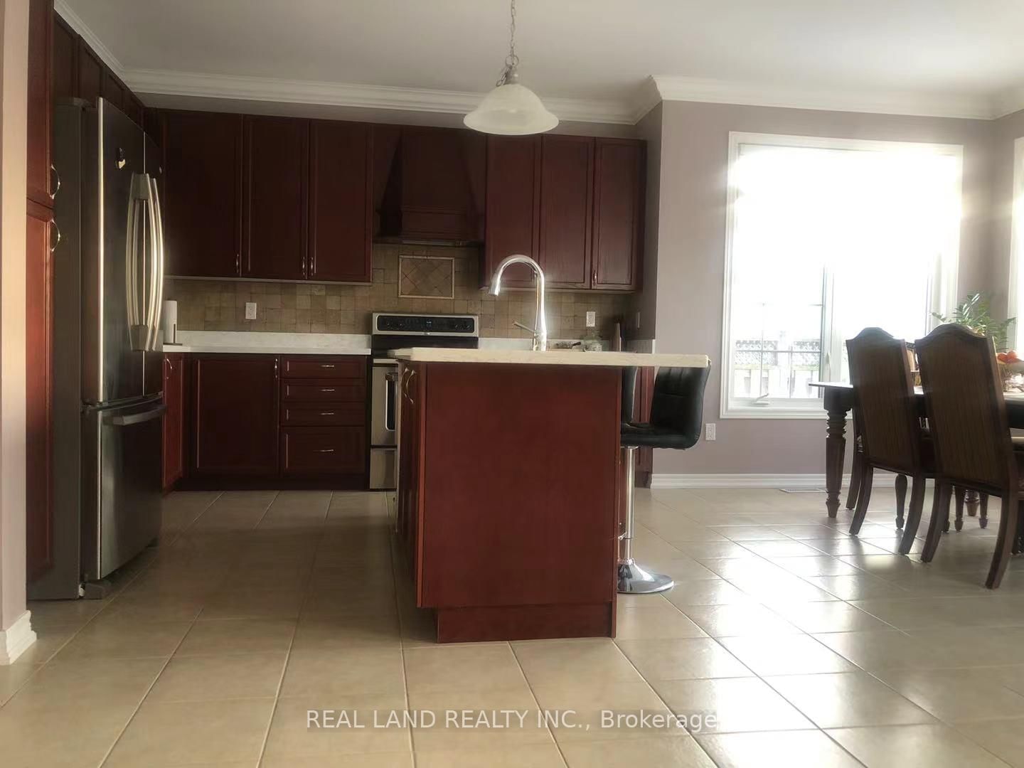 Detached House for lease at 6393 St. Michael Avenue, Niagara Falls, Ascot, L2H 0C5 - MLS: X12106638