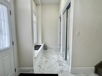 Unit UPPER — 8619 Chickory Trail — photo 4