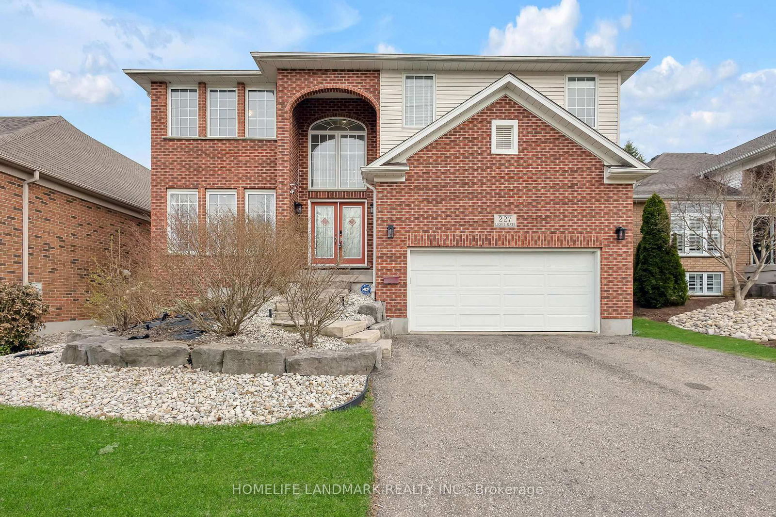 Detached House for sale at 227 The Lions Gate, Waterloo, N2L 6M6 - MLS: X12106704