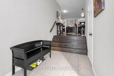 182 Binhaven Blvd, Hamilton - Binbrook image-0-3