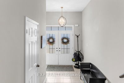 182 Binhaven Blvd, Hamilton - Binbrook image-0-4
