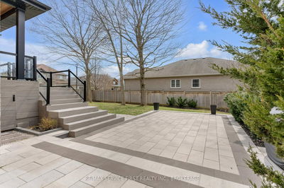 900 Roshan Dr, Kingston - City Northwest image-0-4