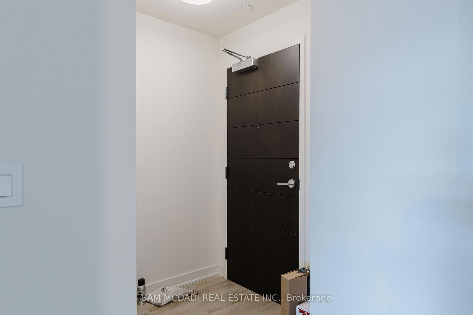 Condo for sale at 1305-212 King William Street, Hamilton, Beasley, L8R 0A7 - MLS: X12106938
