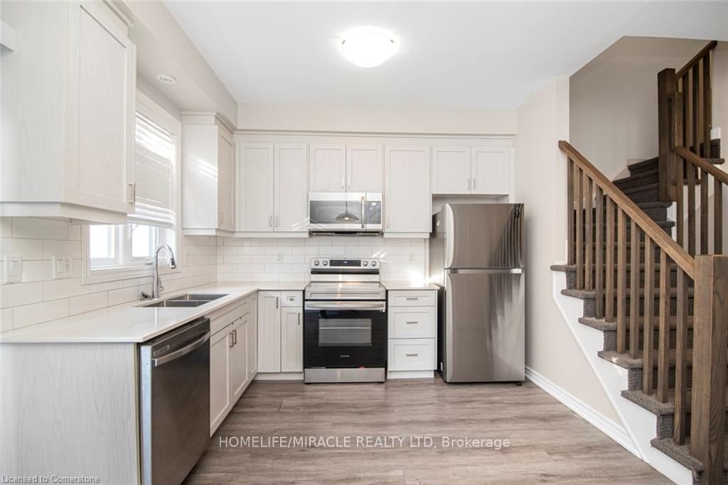 Listing Image 16