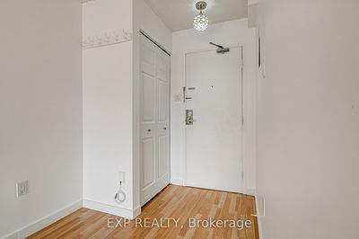 Unit 406 — 64 Benton St, Kitchener -  image-0-2