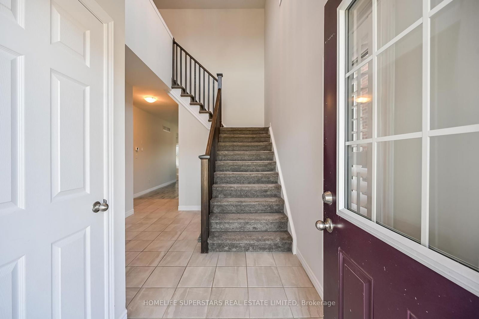 Detached House for sale at 29 Newstead Road, Brant, Paris, N3L 0G2 - MLS: X12107133