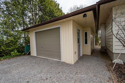 690 Post Rd, Kawartha Lakes - Ops image-0-3