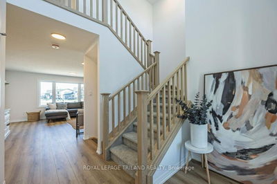 133 EMPIRE Pkwy, St. Thomas - SE image-0-2