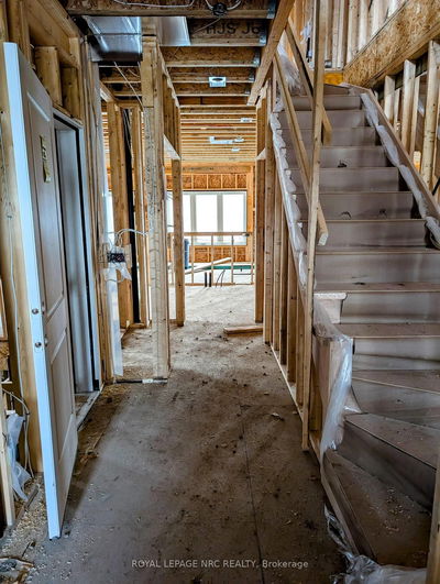 6668 Hawkins St, Niagara Falls - Arad/Fallsview image-0-2