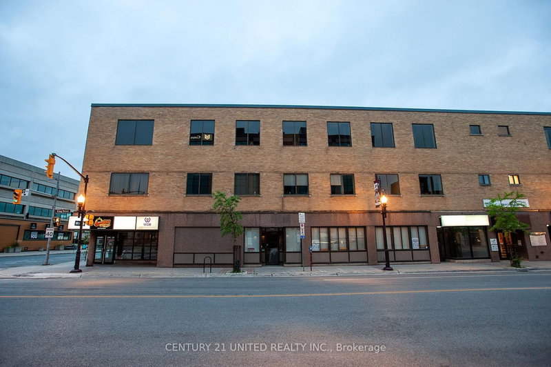 159 King St N photo 2
