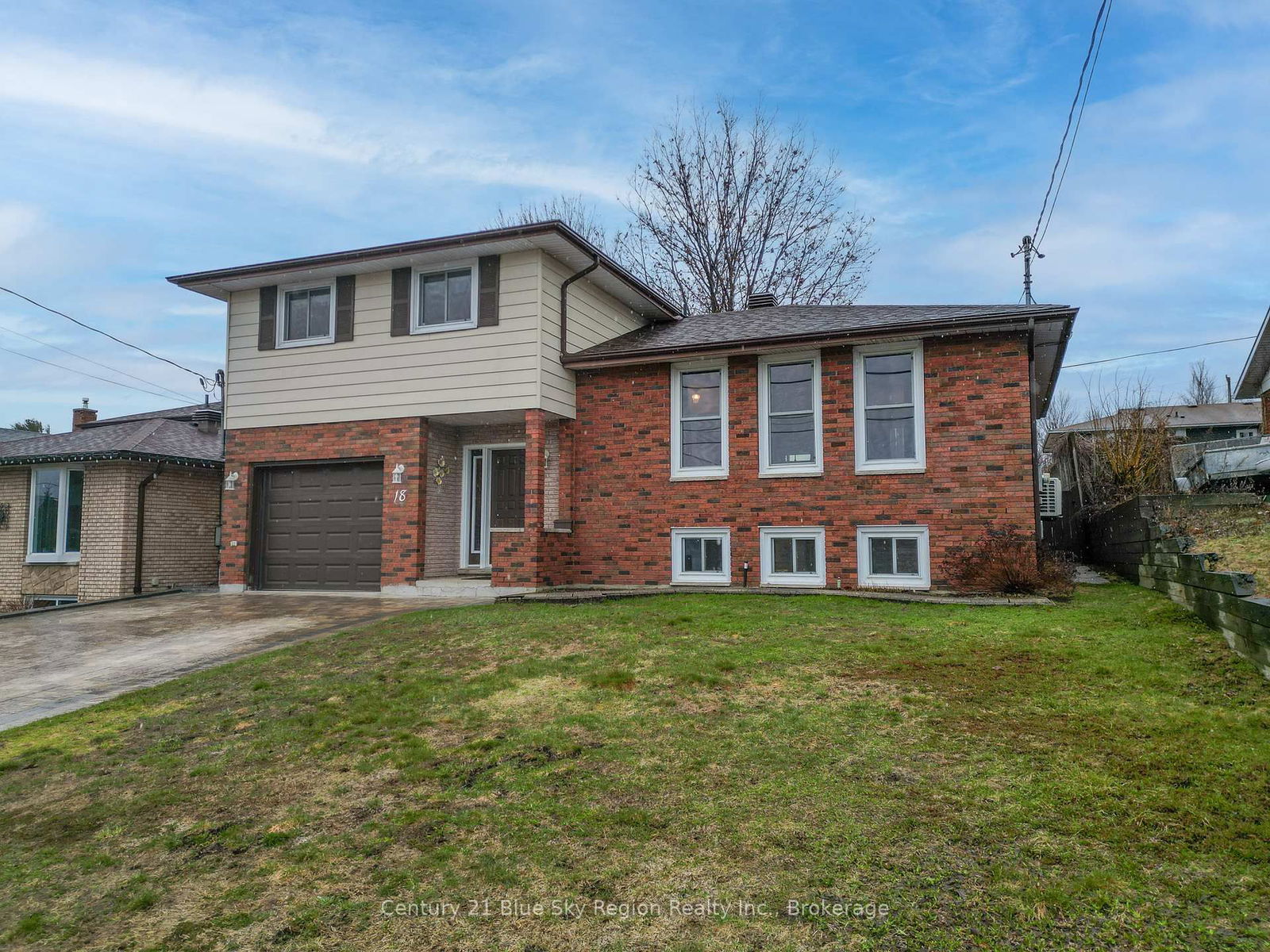 Detached House for sale at 18 Sable Crescent, North Bay, Birchaven, P1A 3X7 - MLS: X12107369