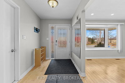 15 WINDFIELD Cres, Kingston - Kingston East (Incl Barret Crt) image-0-4