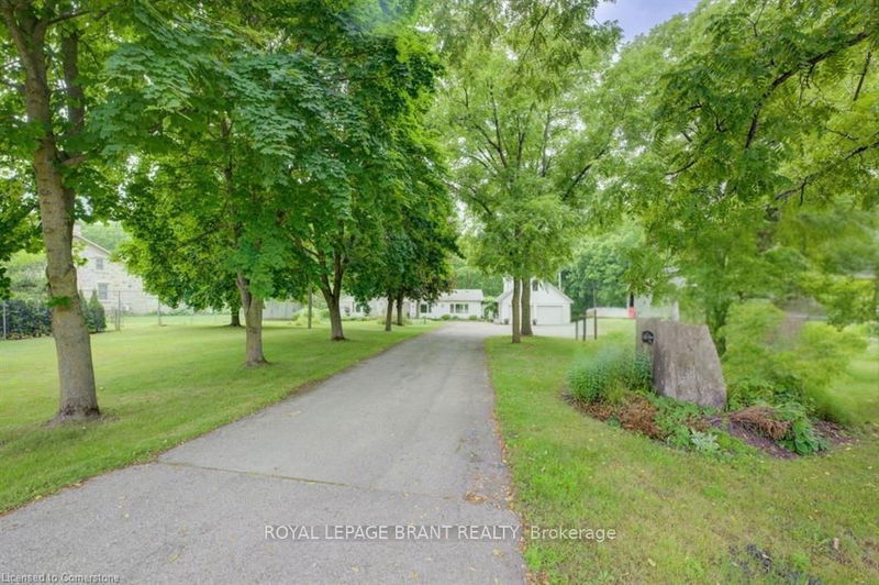 1164 Brantford Highway, North Dumfries -  image-0-0