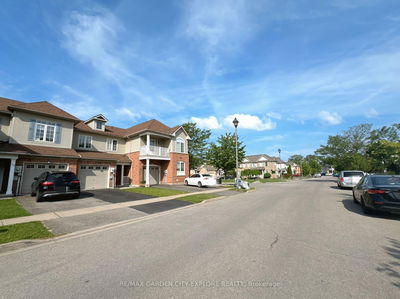 25 Chloe St, St. Catharines - E. Chester image-0-2