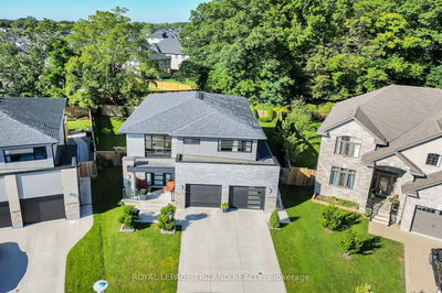 2438 RED THORNE Cres, London - South V image-0-1