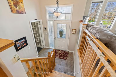 1160 Acadia Dr, Kingston - City SouthWest image-0-3