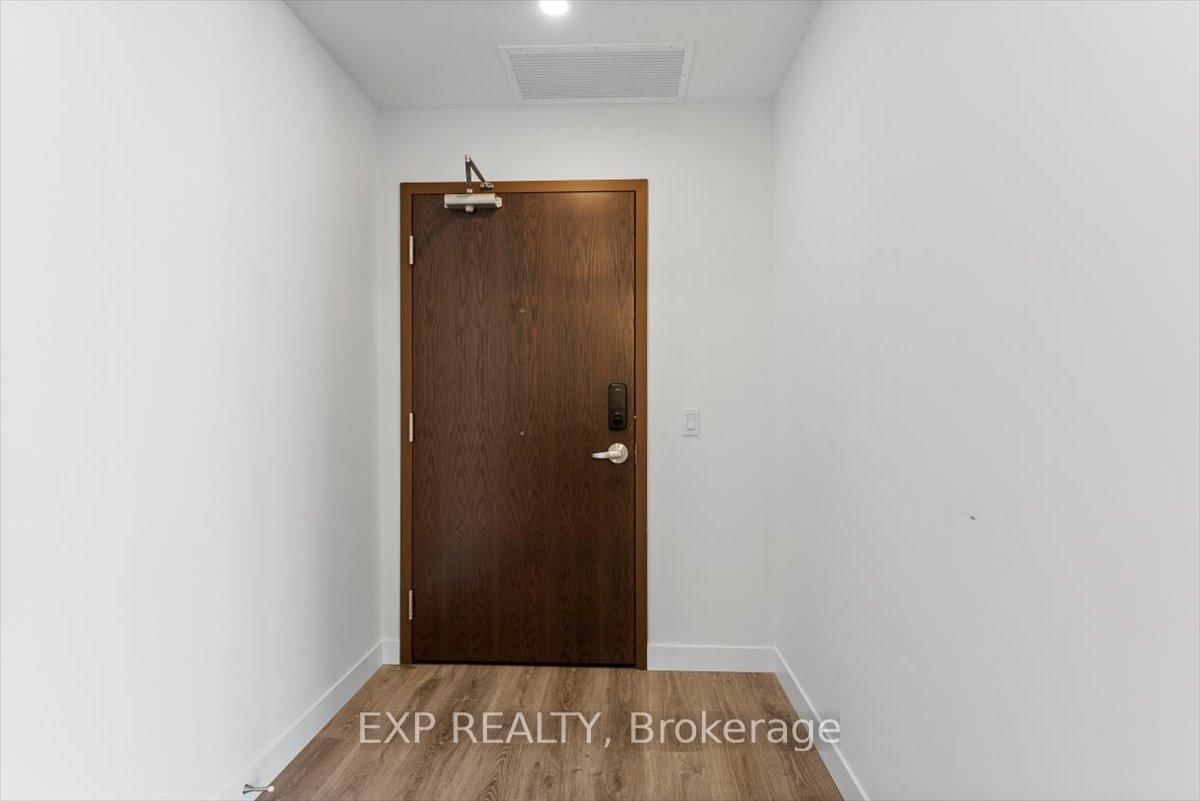 Condo for lease at 1407-60 Frederick Street, Kitchener, N2H 0C7 - MLS: X12107610