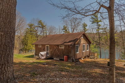 155 Hall Rd, Leeds and the Thousand Islands - Rear of Leeds - Lansdowne Twp