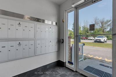 Unit 403 — 540 Talbot Pl, Gananoque - Gananoque image-0-2