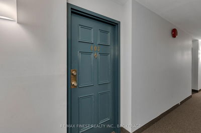 Unit 403 — 540 Talbot Pl, Gananoque - Gananoque image-0-4