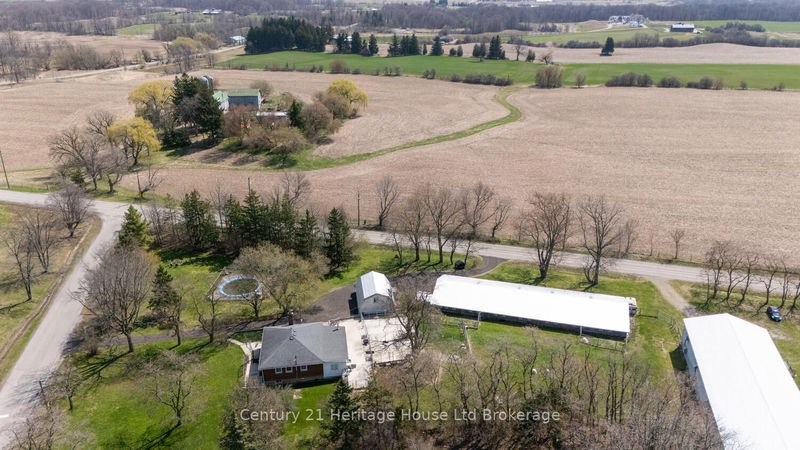 226 Carluke Rd, Hamilton - Rural Ancaster image-0-0