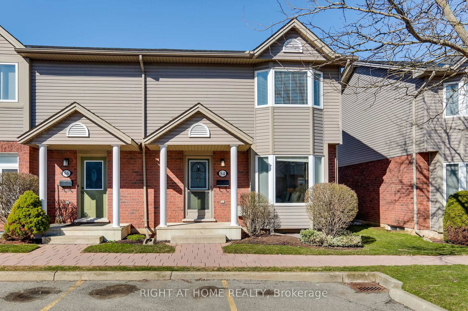 Townhouse for sale at 54-1535 Trossacks Avenue, London North, North C, N5X 4R1 - MLS: X12107749