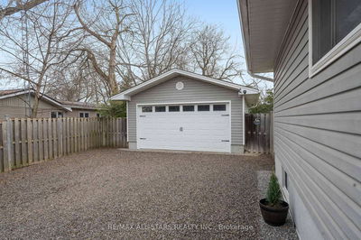 32 Newman Rd, Kawartha Lakes - Mariposa image-0-3