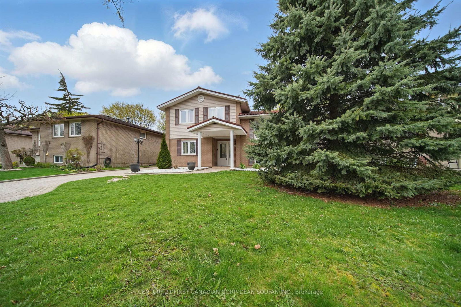 Detached House for sale at 104 Antrim Crescent, London South, South Y, N6E 1G8 - MLS: X12107954