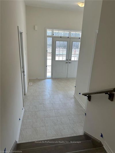 16 Waldron St, Brantford -  image-0-2