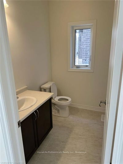 16 Waldron St, Brantford -  image-0-3