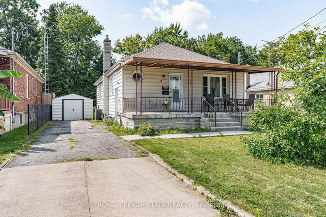 17 Prestwick Avenue