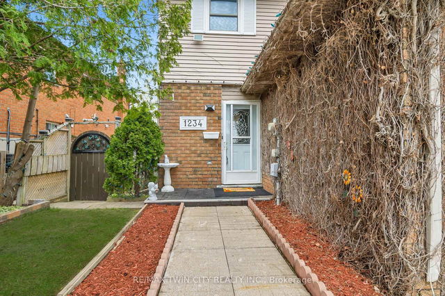 1234 Ottawa Street