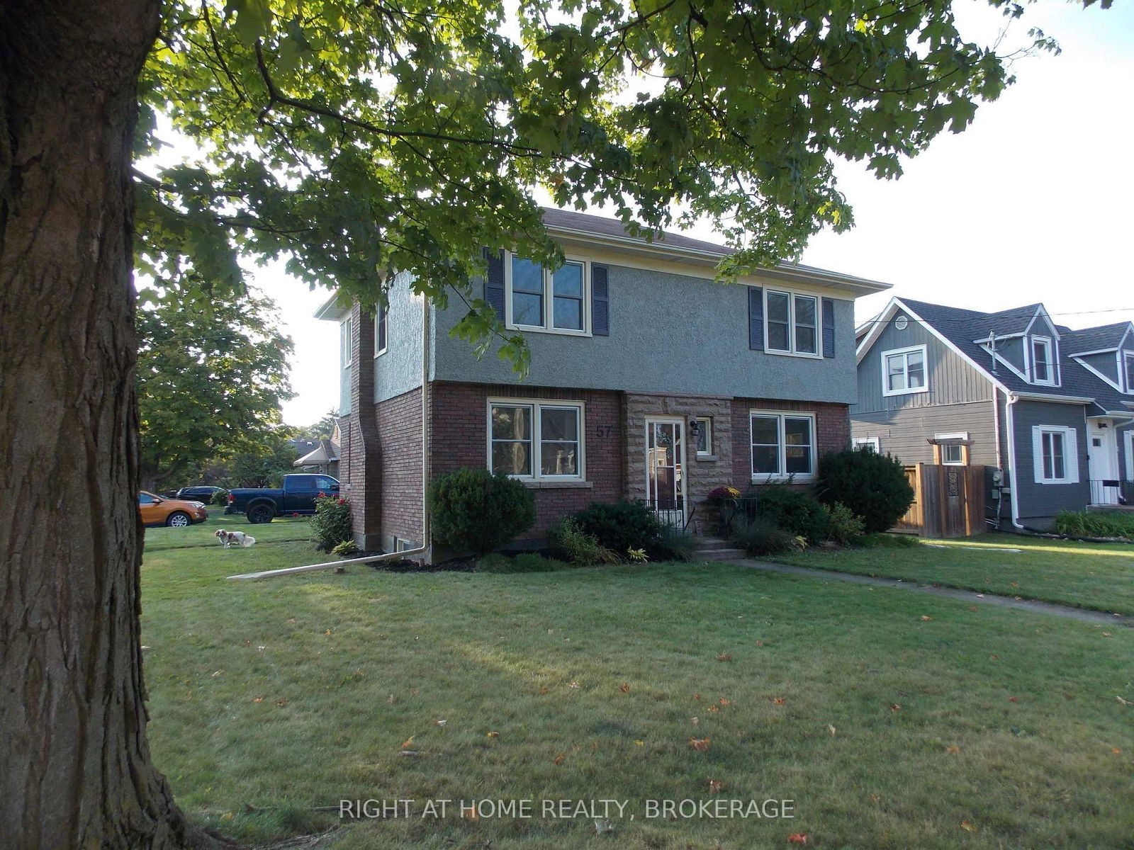 Detached House for sale at 57 Edgar Street, Welland, Prince Charles, L3C 1S6 - MLS: X12108288