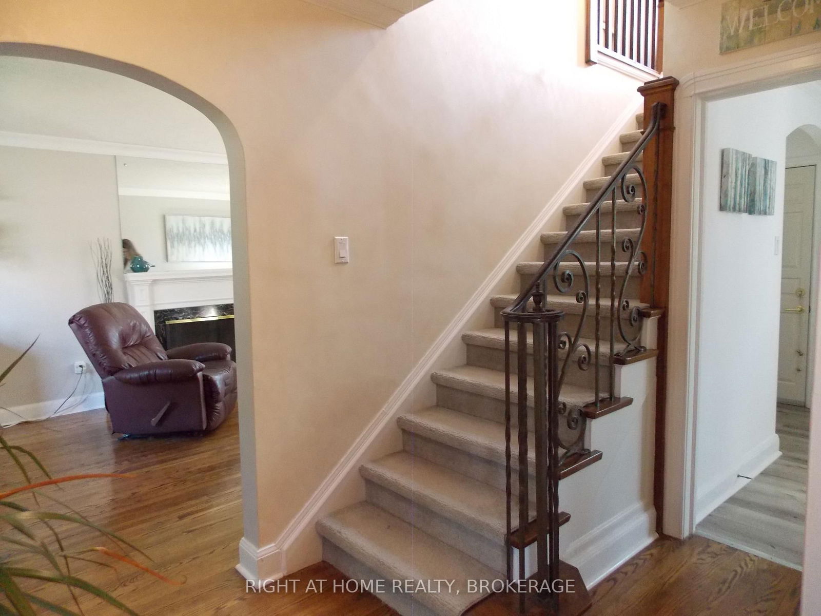 Detached House for sale at 57 Edgar Street, Welland, Prince Charles, L3C 1S6 - MLS: X12108288