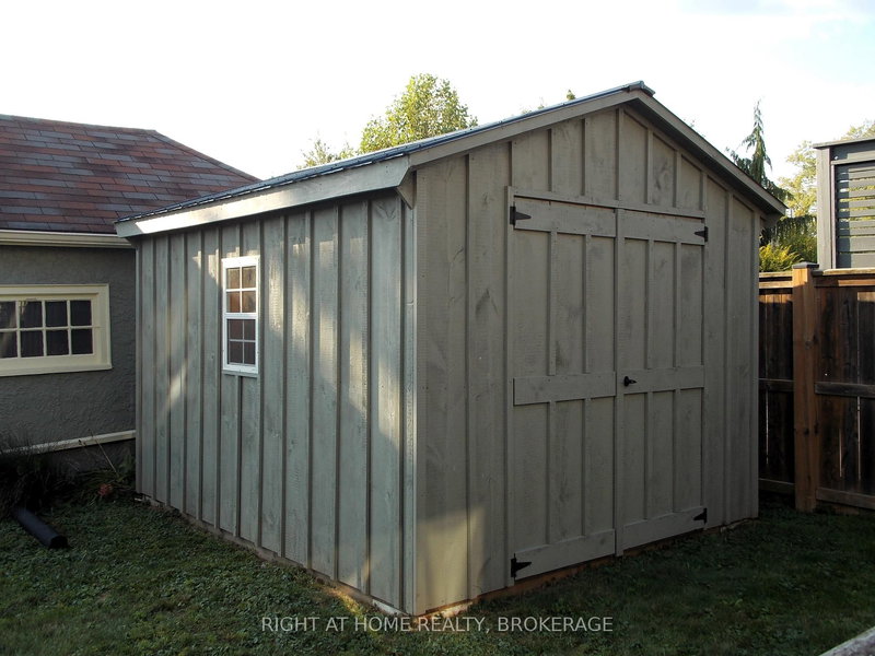 57 Edgar St, Welland, L3C 1S6 | Image 3