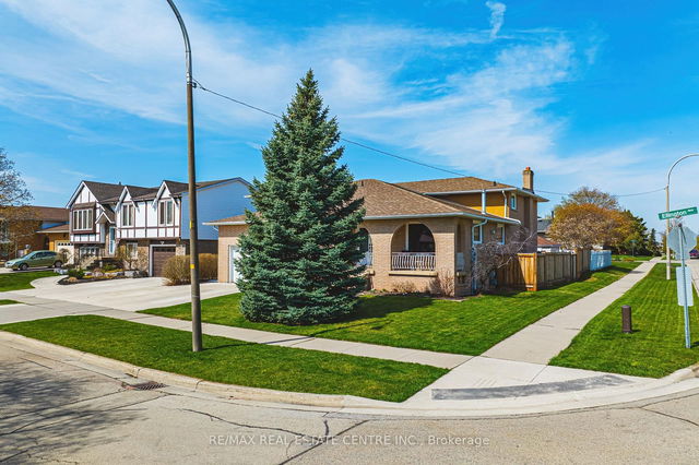 95 Ellington Avenue