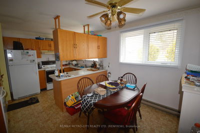 258 Centennial Dr, Renfrew - Renfrew image-0-3