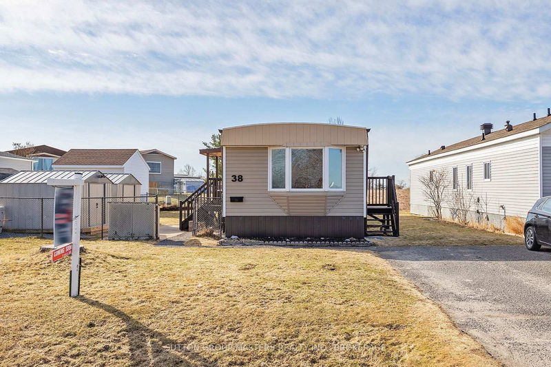 38 Kapyong Cres, Kingston - Kingston East (Incl CFB Kingston) image-0-0
