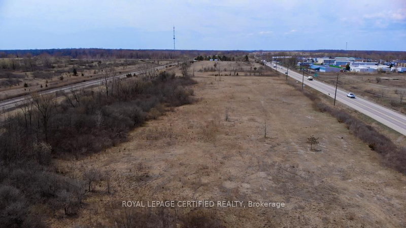 (Hwy 58 A & Canal Bank ) - 226 Crafters Cres, Welland, L3B 5N7 | Image 3