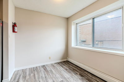 Unit 26 — 293 Fairway Rd, Kitchener -  image-0-2