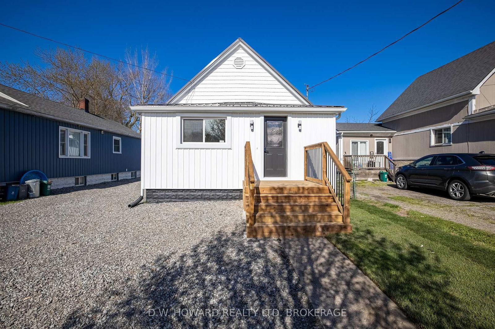 Detached House for sale at 25 Jennet Street, Fort Erie, Central, L2A 4B8 - MLS: X12108745