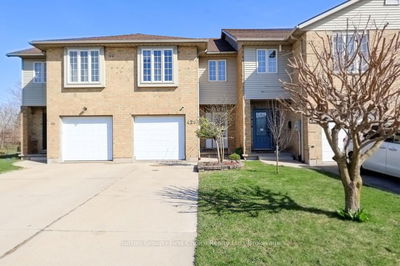 429 Greenwood Dr, Stratford - Stratford