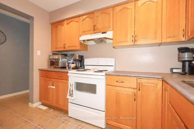 429 Greenwood Dr, Stratford - Stratford image-0-2