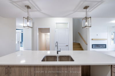 319 Mullighan Gdns, Peterborough North - 1 North image-0-3