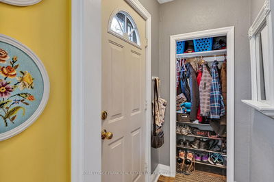 179 Aberdeen Ave, Peterborough - Downtown image-0-3