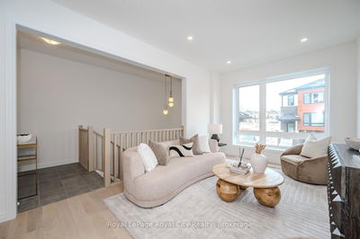 8 Sora Lane, Guelph - Grange Road image-0-3