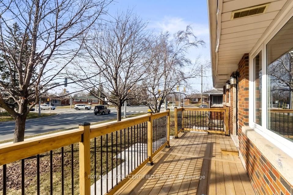 Detached House for sale at 38 Collier Road, Thorold, Thorold Downtown, L2V 2X3 - MLS: X12108958