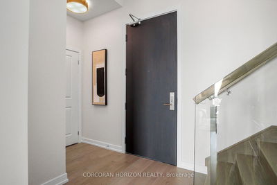 Unit 426 — 55 Duke St, Kitchener -  image-0-1