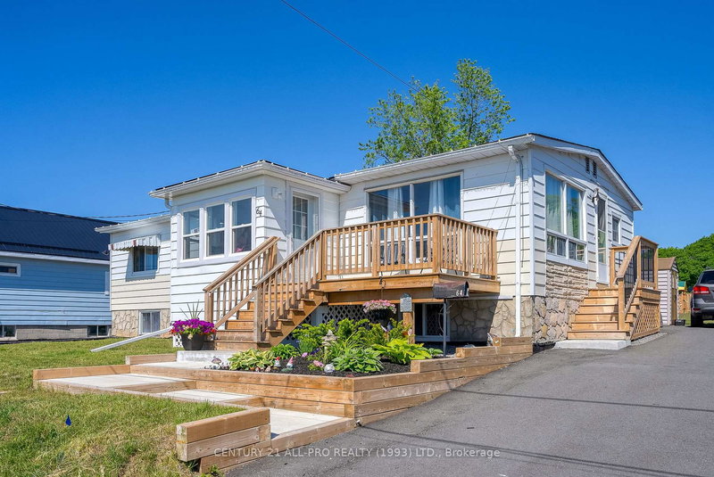 64 Alexander St, Port Hope, L1A 1B3 | Image 2